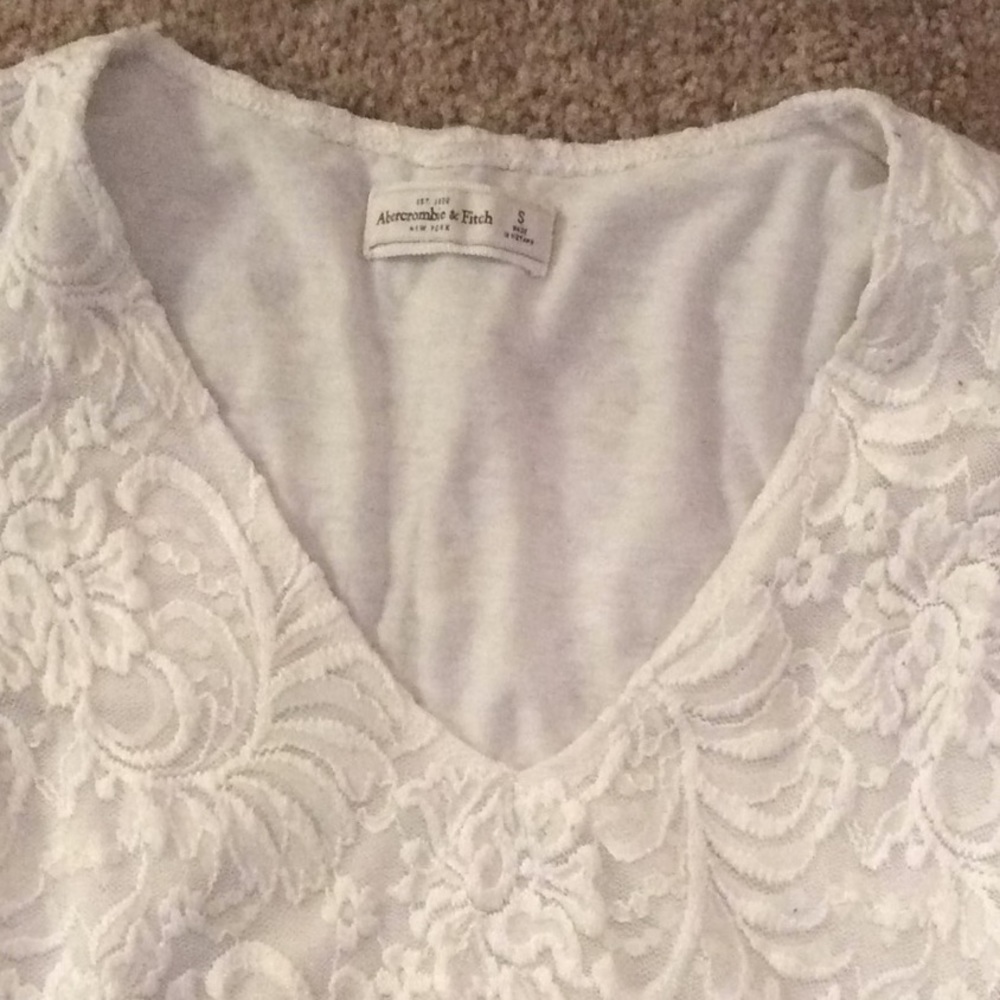 Lace top - Picture 2 of 3